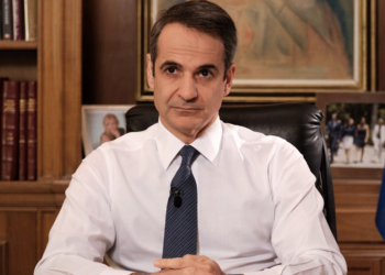 Μητσοτάκης: Μια εβδομάδα δωρεάν διακοπές στη Ρόδο για τους τουρίστες που έφυγαν λόγω πυρκαγιών