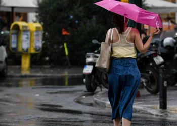 Καιρός: Μετά τη θερμή εισβολή έρχονται βροχές, καταιγίδες και πτώση της θερμοκρασίας