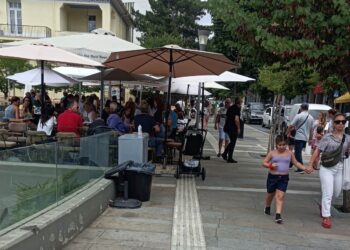 Ο Σύλλογος Ατόμων με αναπηρία ΠΕ Κοζάνης για την κατάληψη της όδευσης τυφλών: “Ποιοι προστατεύουν αυτά τα συμφέροντα;”