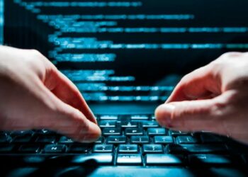 Ζητούνται προγραμματιστές - Έγιναν εξαιρετικά δυσεύρετοι και οι μισθοί τους όλο και αυξάνονται