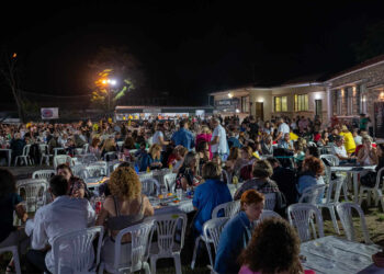 Μεγάλη επιτυχία και πλήθος κόσμου στη Γαλάτεια – Γλέντι και χορός με τον Ματθαίο Γιαννούλη (φωτο-video)