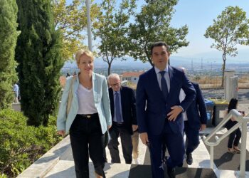 Σκρέκας- Σδούκου στη μάχη για Κασαπίδη: «Όταν μιλούσε για υδρογόνο κανείς δεν έδινε σημασία- Αποδείχτηκε προφητικό, στηρίζουμε την προσπάθεια με το κυβερνητικό μας σχέδιο»