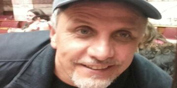Η κτητική αντωνυμία “μου-μας”-  Του Σταύρου Πασπάλη