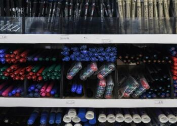 Ακρίβεια: Τα σχολικά είδη στο μικροσκόπιο των ελέγχων για αισχροκέρδεια – Για ποια προϊόντα «απελευθερώνεται» η τιμή