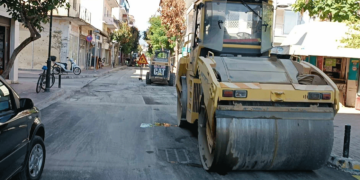 Συνεχίζονται οι ασφαλτοστρώσεις στην Πόλη της Πτολεμαΐδας - (ρεπορτάζ της Κούλας Πουλασιχίδου)