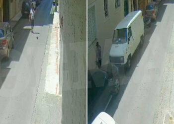 Θύμα των Βούλγαρων «αστυνομικών» πετάει χρήματα σε σακούλα από το μπαλκόνι - Δείτε βίντεο