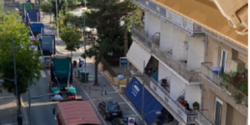 Ο κακός χαμός στην Παύλου Μελά στην Κοζάνη- Γάμος με φορτηγά αναστάτωσε την πόλη