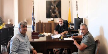 Την σύμβαση για τις εργασίες κατασκευής τοιχίου αντιστήριξης στην Κοινότητα Αναρράχης, υπέγραψε σήμερα το πρωί ο Δήμαρχος Εορδαίας Παναγιώτης Πλακεντάς