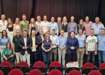 Ηχηρό μήνυμα συστράτευσης για τη στήριξη του Περιφερειάρχη Δ. Μακεδονίας και εκ νέου υποψήφιου Γιώργου Κασαπίδη έστειλαν από το Βελβεντό κορυφαία στελέχη της ΝΔ