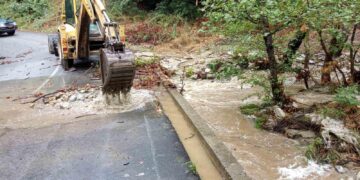 Αρκετές ζημιές στο Βελβεντό από την έντονη βροχόπτωση