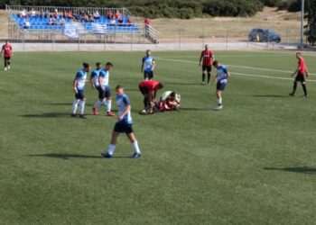 Διαιτητής και γιατροί έσωσαν τη ζωή ποδοσφαιριστή σε αγώνα Γ΄Εθνικής