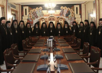 Μητροπολίτες για νέες ταυτότητες: Ευθύνη και αρμοδιότητα της πολιτείας, όχι θεολογικό θέμα