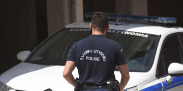 Έγκλημα στη Θεσσαλονίκη: Αστυνομικός δολοφόνησε τη 42χρονη σύζυγό του και αυτοκτόνησε