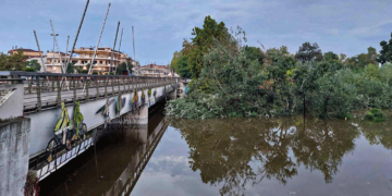 Κακοκαιρία Daniel: Αγωνία για την υπερχείλιση του Πηνειού - Έσπασαν φράγματα, εκκενώθηκαν χωριά