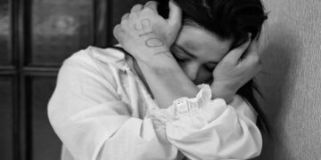 Εφιάλτης για 22χρονη στον Βόλο: Την κρατούσε έγκλειστη ο σύζυγός της μαζί με το 2χρονο παιδί τους – Την κακοποιούσε καθημερινά