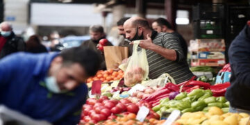 Ανησυχία για τις ελλείψεις και τις εκρηκτικές ανατιμήσεις στα τρόφιμα – Αδικαιολόγητες οι αυξήσεις λέει το Υπ. Ανάπτυξης
