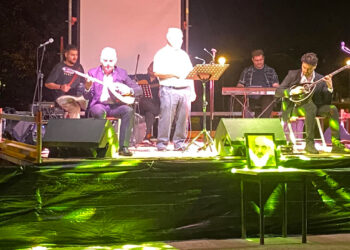 Πάρκο Εκτάκτων Αναγκών Πτολεμαΐδας: Όμορφη βραδιά με τραγούδια του Στέλιου Καζαντζίδη (video)