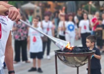 Με επιτυχία ολοκληρώθηκε η 21η Λαμπαδηδρομία στην Κοζάνη - Δείτε φωτογραφίες και βίντεο