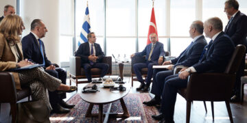 Μητσοτάκης και Ερντογάν: Άφησαν για αργότερα τα δύσκολα, έδωσαν νέο ραντεβού τον Δεκέμβριο στη Θεσσαλονίκη