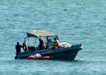 Nεκρός ανασύρθηκε ο χειριστής του ελικοπτέρου που κατέπεσε στην Εύβοια