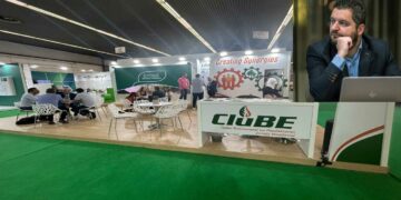 Ο Νίκος Ντάβος διαχειριστής του CLuBE  μιλά για τη συμμετοχή τους στην ΔΕΘ