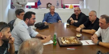 Ο Γραμματέας της Κ.Π.Ε. του ΠΑ.ΣΟ.Κ. Ανδρέας Σπυρόπουλος στο Εργατικό Κέντρο της Φλώρινας