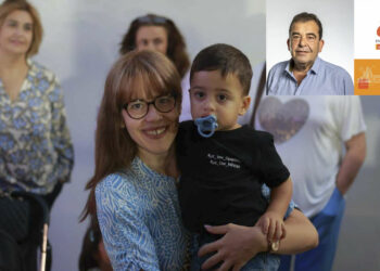 Όλη η οικογένεια Ορφανίδη με μπροστάρηδες τα εγγόνια του, στην παρουσίαση του ψηφοδελτίου Πλακεντά