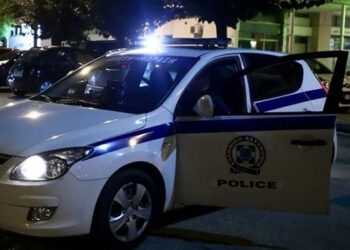 Πτολεμαΐδα: Αλλοδαποί "'ανοιξαν" σούπερ μάρκετ και κλέψανε 10 φιάλες αλκοολούχων ποτών