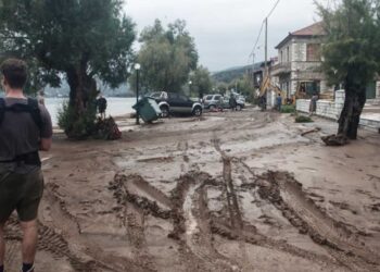 Σε συναγερμό η Θεσσαλία για την κακοκαιρία Elias: Ειδικό ωράριο σε σούπερ μάρκετ και φαρμακεία, κλειστά μαγαζιά και υπηρεσίες