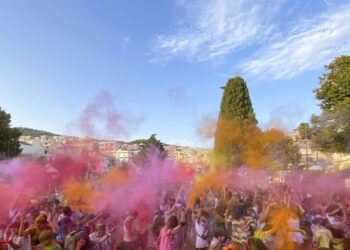 Το φεστιβάλ χρωμάτων ταξιδεύει στην Πτολεμαΐδα!