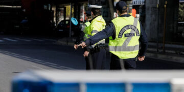 Χανιά: Οδηγός πέθανε από ανακοπή καρδιάς κατά τη διάρκεια ελέγχου της ΕΛ.ΑΣ. στον ΒΟΑΚ