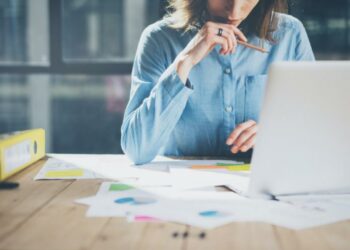 Μόλις μία στις δύο Ελληνίδες εργάζεται – Το χαμηλότερο ποσοστό για πέρυσι στη Δ. Μακεδονία