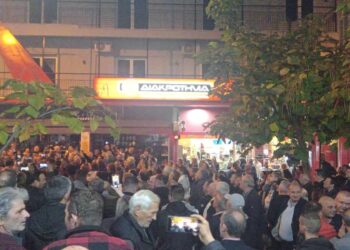 Έφτασε στο εκλογικό κέντρο ο νέος Δήμαρχος Κοζάνης Γ. Κοκκαλιάρης (βίντεο)