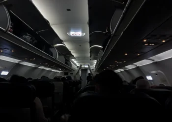 Τέλος στις χρεώσεις για χειραποσκευές στο αεροπλάνο με την σφραγίδα της Κομισιόν