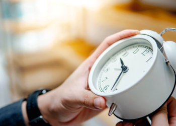 Αλλαγή ώρας: Δείτε πότε γυρίζουμε μία ώρα πίσω τα ρολόγια μας