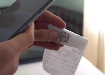 Από 100 έως 3.000 ευρώ το μπόνους για όσους «καρφώνουν» τις μαϊμού αποδείξεις