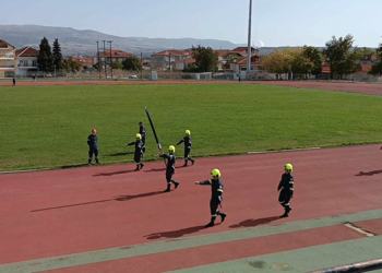 Εικόνες απο την πρόβα της Σχολής Πυροσβεστών Πτολεμαΐδας για την παρέλαση της 28ης Οκτωβρίου ( της Κούλας Πουλασιχίδου )