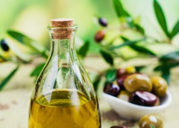 Η αύξηση της τιμής στο ελαιόλαδο θα αλλάξει τις διατροφικές συνήθειες των Ελλήνων -Τι συνέβη στην Ισπανία