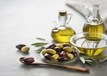 Η αύξηση της τιμής στο ελαιόλαδο θα αλλάξει τις διατροφικές συνήθειες των Ελλήνων -Τι συνέβη στην Ισπανία