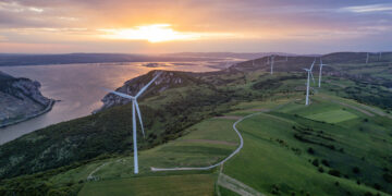 ΔΕΗ: Ολοκληρώθηκε η εξαγορά των δραστηριοτήτων της Enel στη Ρουμανία