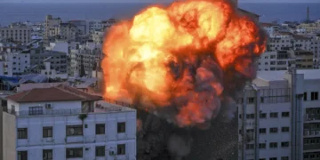 «Ξεκινήσαμε, το Ισραήλ θα κερδίσει» -Ο Νετανιάχου ανέβασε βίντεο από αεροπορικές επιδρομές στη Γάζα