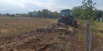 Πήραν “φωτιά” οι μηχανές των γεωργικών μηχανημάτων στον κάμπο της Πτολεμαΐδας, για τις φθινοπωρινές αγροτικές εργασίες! (της Κούλας Πουλασιχίδου)