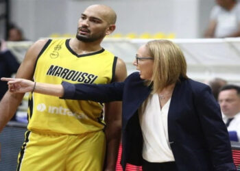 Έγραψε ιστορία η Λία Γκουζίνη στο ελληνικό μπάσκετ: Έγινε η πρώτη γυναίκα που προπόνησε ομάδα στην Basket League