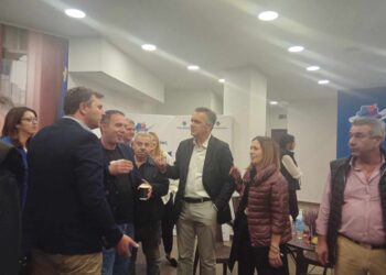 Φωτογραφίες από το εκλογικό κέντρο Κασαπίδη- Στο 34,35% και δεύτερη θέση 81,23% της ενσωμάτωσης