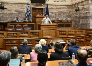 «Μαύρη Δευτέρα» στον ΣΥΡΙΖΑ -Αποχωρήσεις και σύννεφα διάσπασης