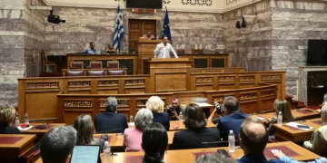 «Μαύρη Δευτέρα» στον ΣΥΡΙΖΑ -Αποχωρήσεις και σύννεφα διάσπασης