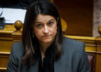 Κεραμέως κατά Κασσελάκη για διοικητές νοσοκομείων: Ο ΣΥΡΙΖΑ επιμένει να κρατά την Ελλάδα πίσω