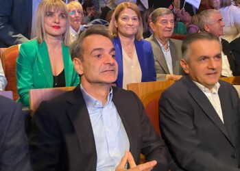 Κοζάνη: Η άφιξη του Πρωθυπουργού στην Στέγη Ποντιακού Πολιτισμού - Βίντεο & Φωτογραφίες