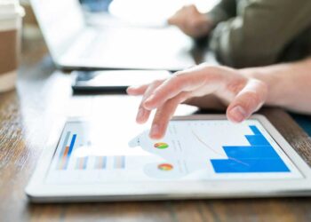 Μάρκετινγκ πλατφόρμες που βοηθούν τις επιχειρήσεις να πετύχουν τους στόχους τους