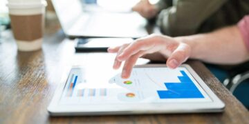 Μάρκετινγκ πλατφόρμες που βοηθούν τις επιχειρήσεις να πετύχουν τους στόχους τους